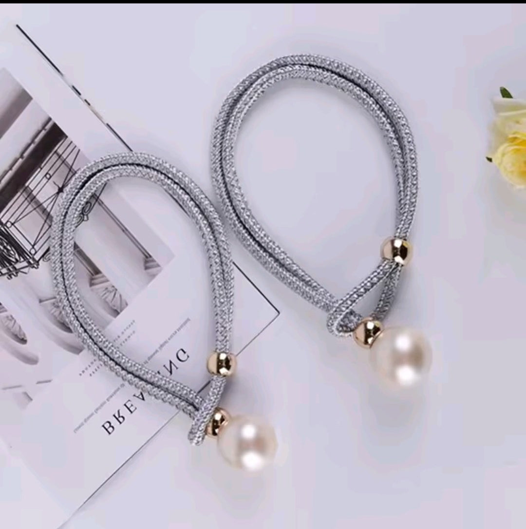 ELEGANT CURTAIN HOLDERS