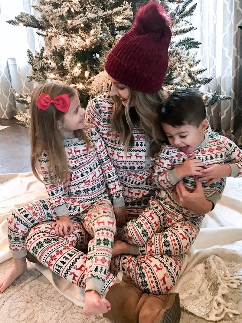 Christmas pajama outfit for both Adults &kids pyjamas set