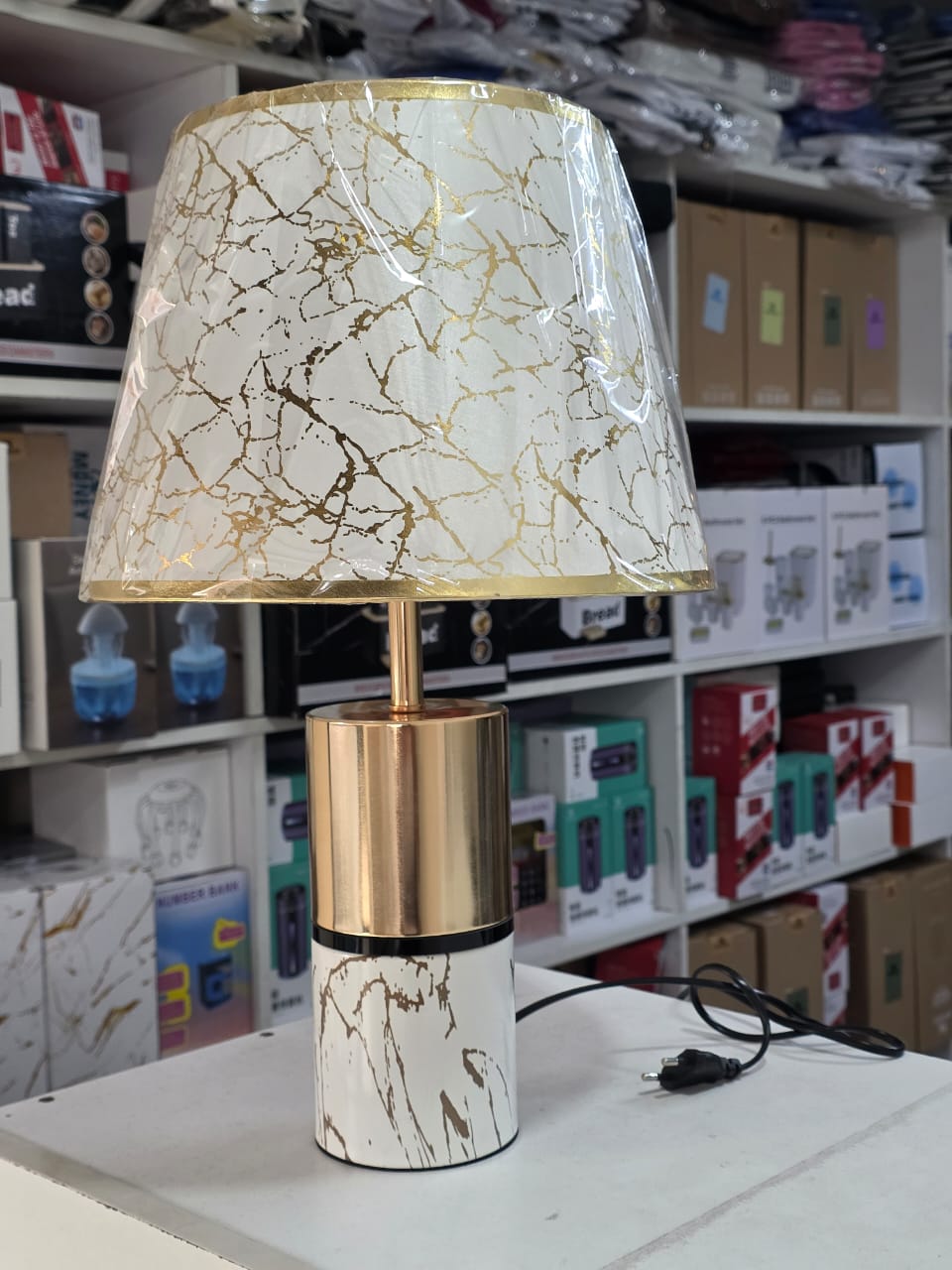 European minimalist creative living room bedroom table lamp
