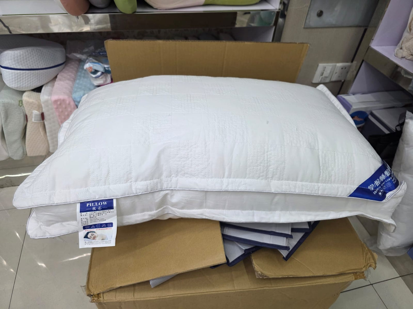 Bounce back premium fiber pillow