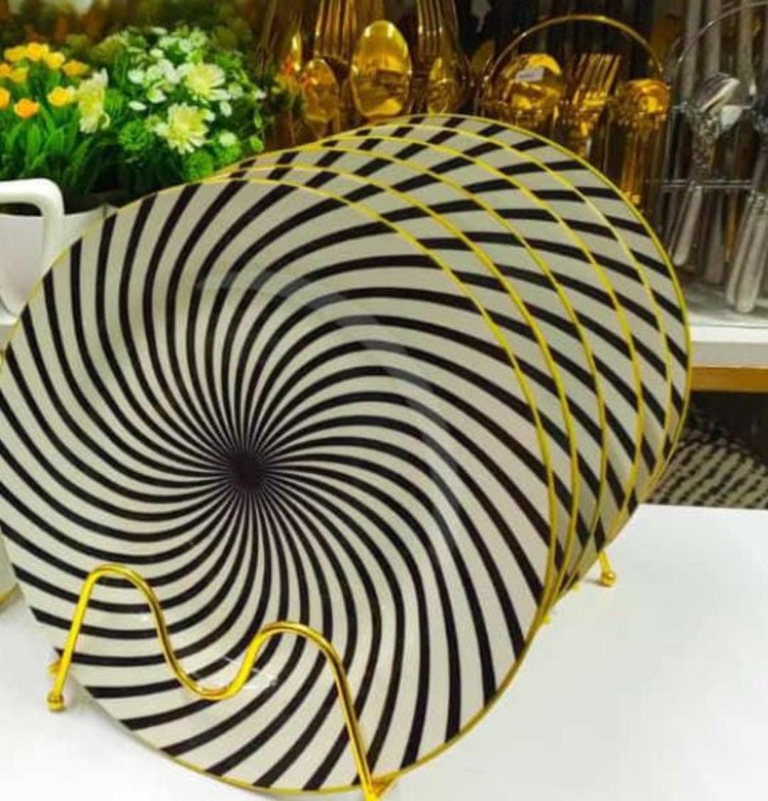 Ceramic plates