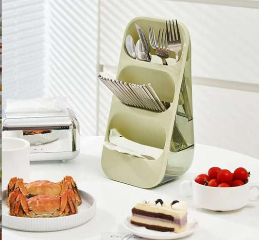 Cutlery organizer