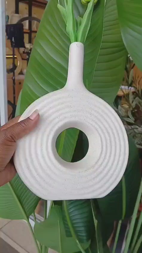 DECORATIVE MODERN ROUND ELEGANT WHITE CERAMIC VASE