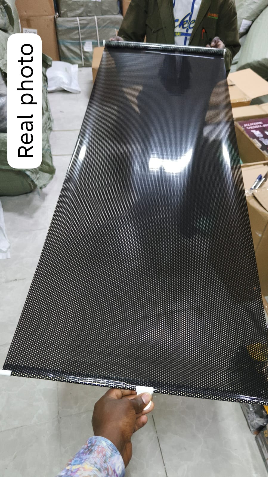 Retracting black out window blinds
