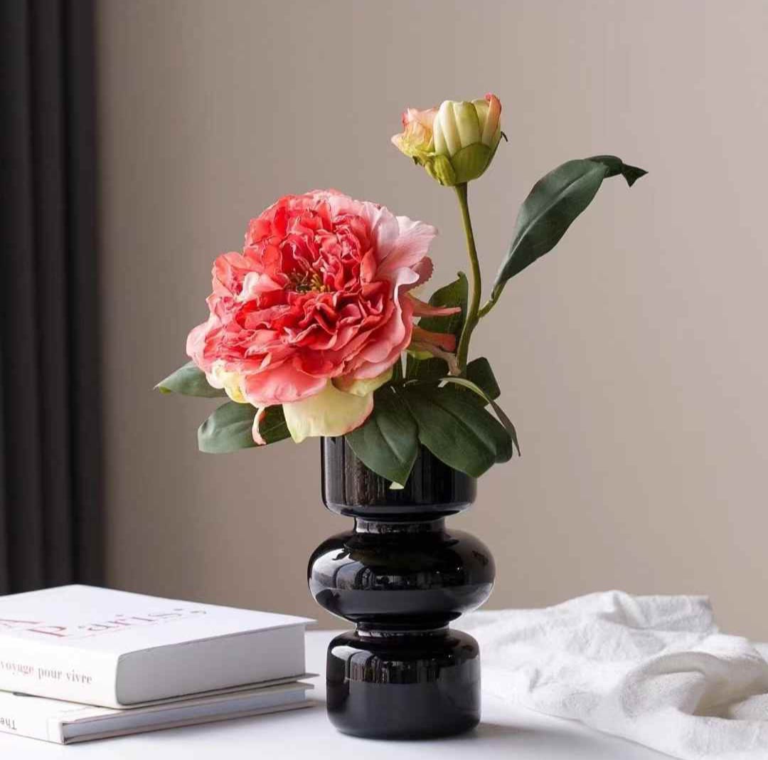 Circular mid flower vase