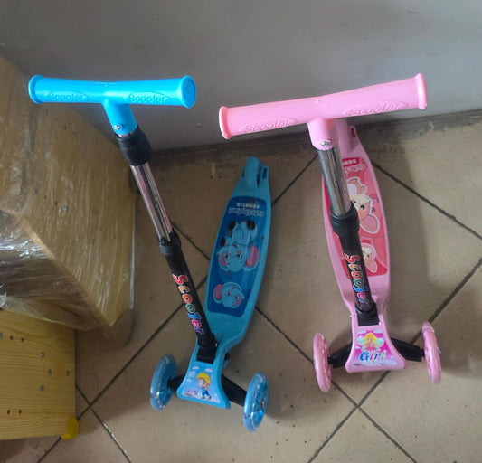 LED wheel scooter