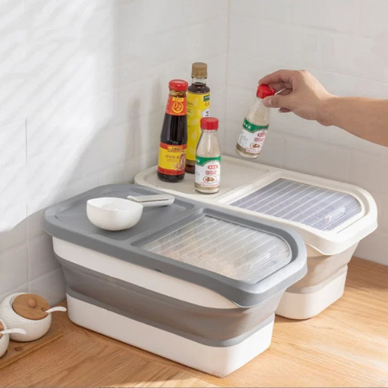 Collapsible  cereals storage container