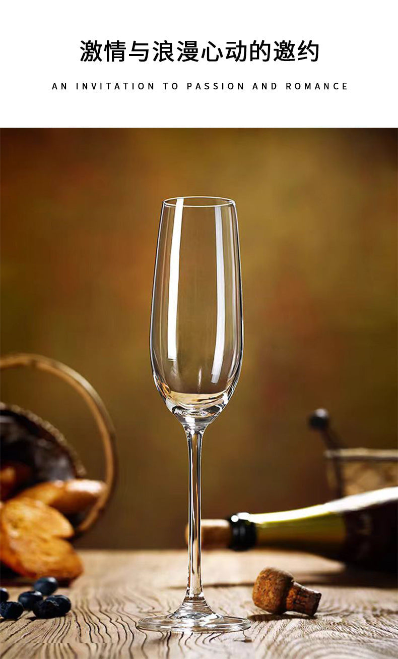 Crystal-clear champagne flutes