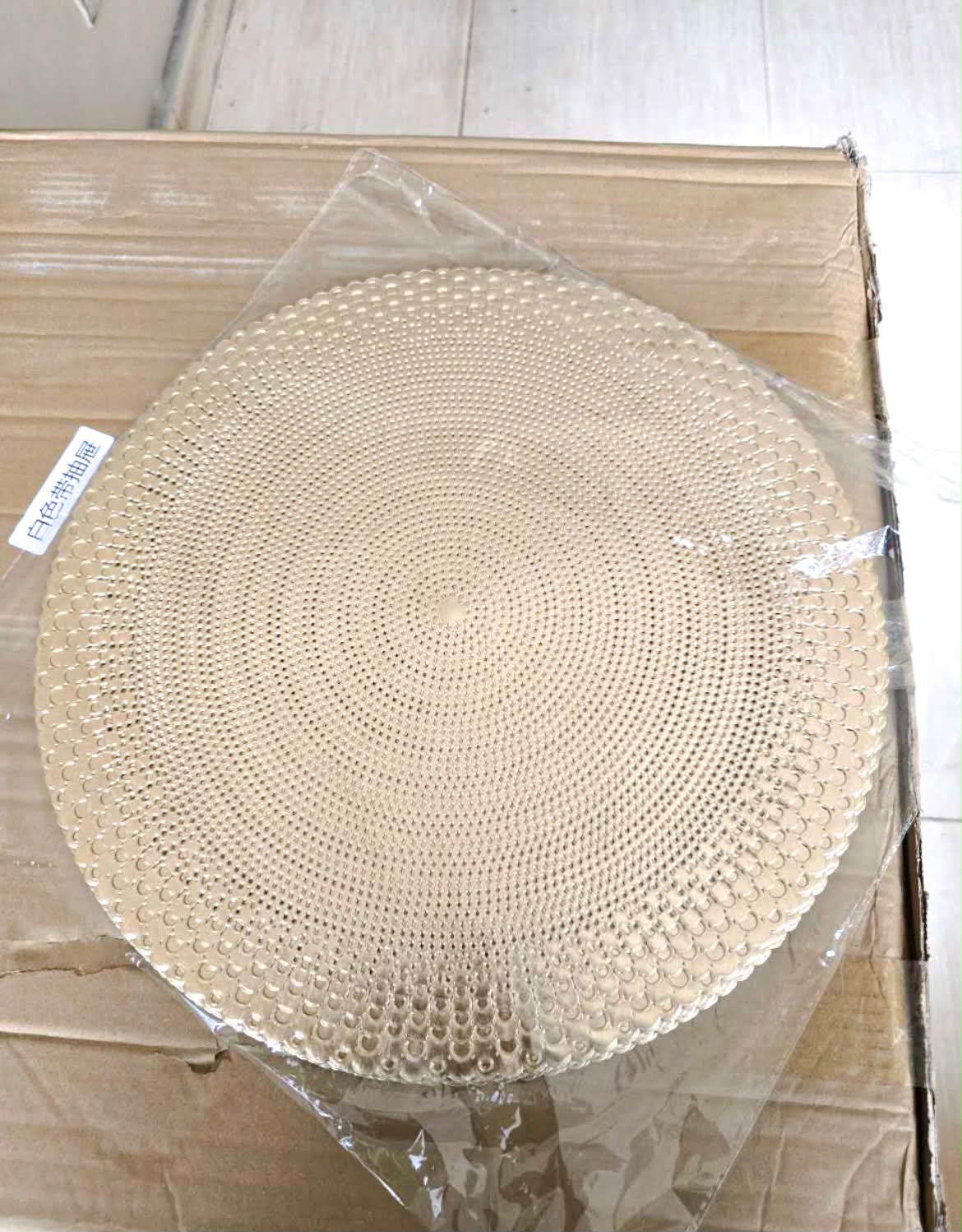 6pcs Round Shell Golden Stamping Hollow PVC Table Mat