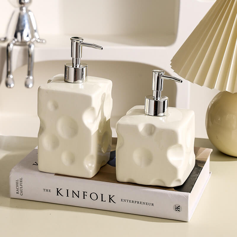 Rabbit Cheese ceramic  bottled Home Liquid Soap Dispenser