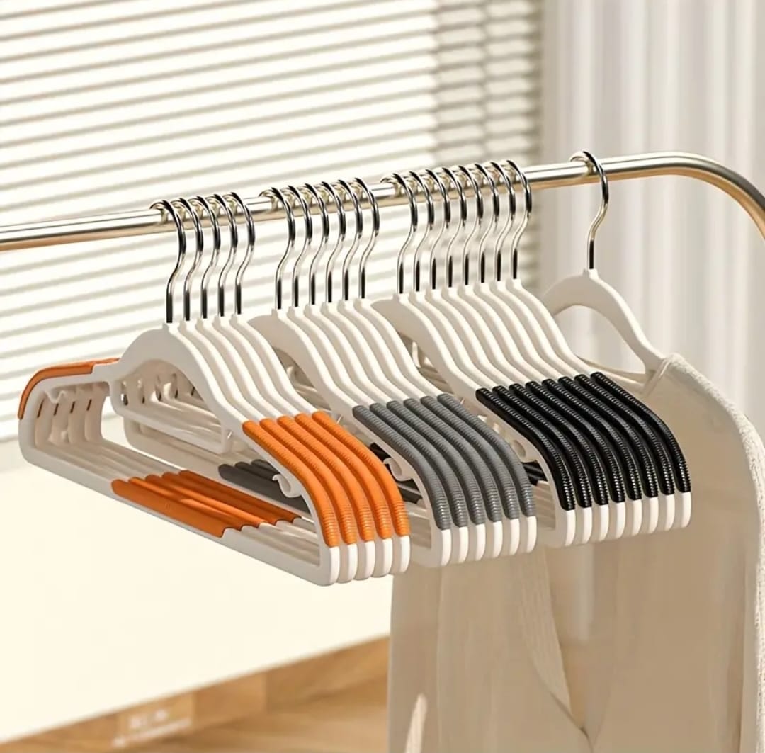 10 pcs Velvet Non-Slip Hangers with Tie Bar