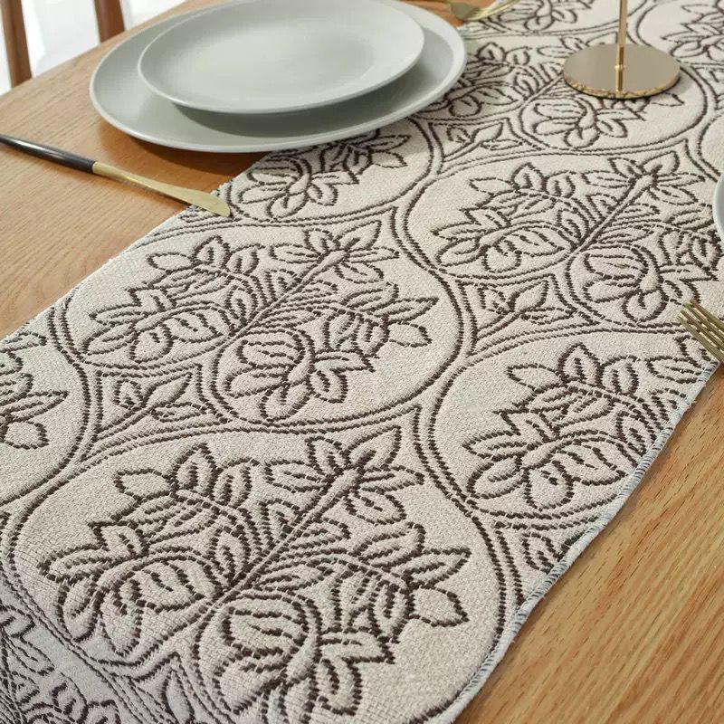 Premium table runner