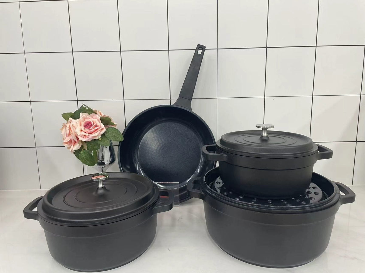 UAKEEN GERMANY
(Vk 21)
7pcs Aluminium Ceramic Cookware set.