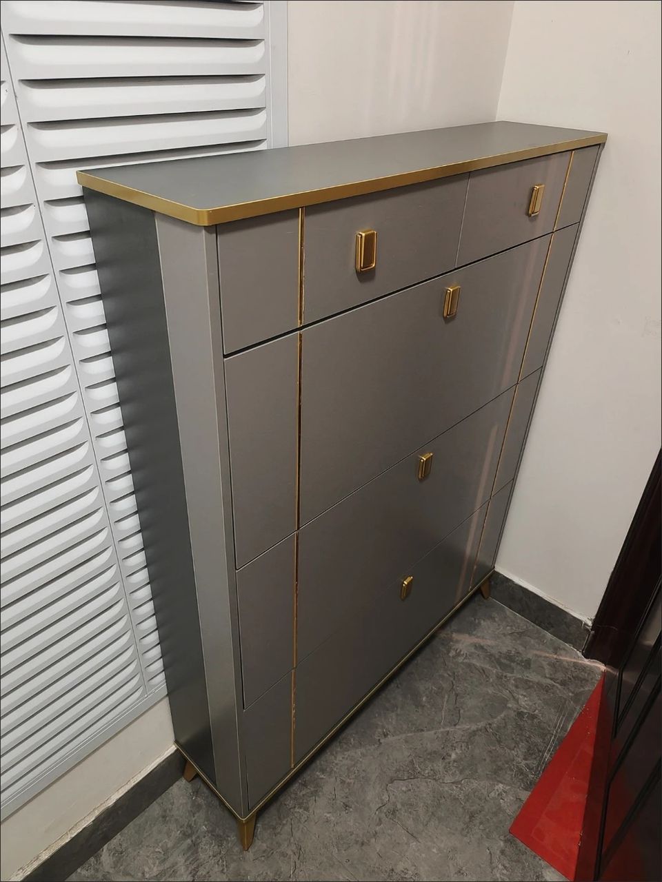 Bucket flip shoe cabinet