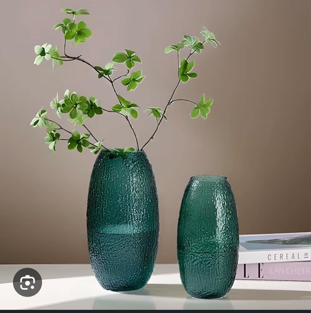 Oval glass flower vase