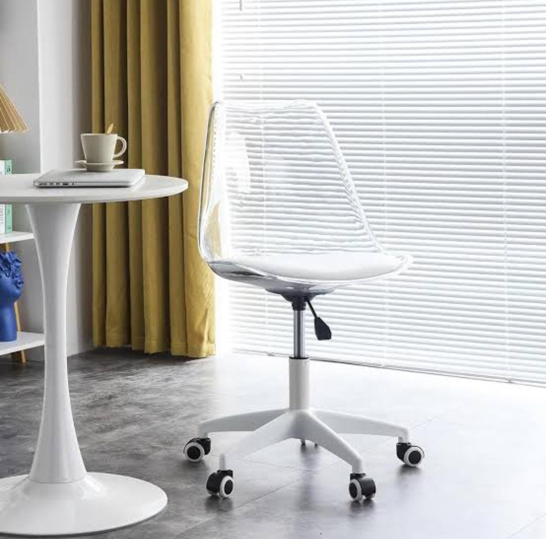 SWIVEL CHAIR
