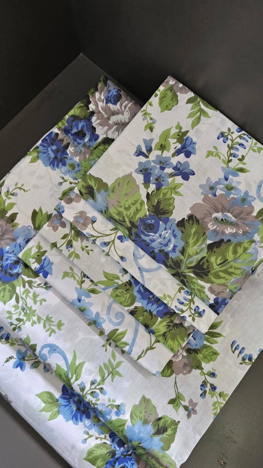 6pcs both printed bedsheets, two flat sheet and four pillowcases size 7*8