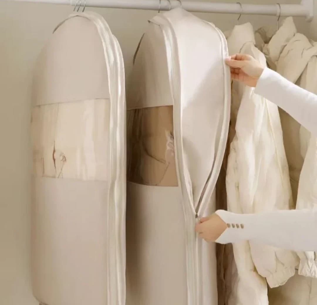 Compressible heavy duty dustproof garment storage bags