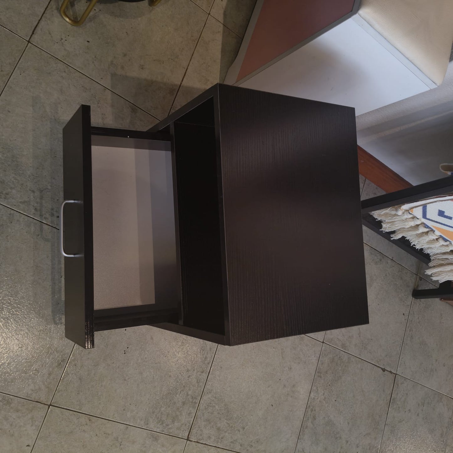 🛏️ Modern Bedside Table with Drawer