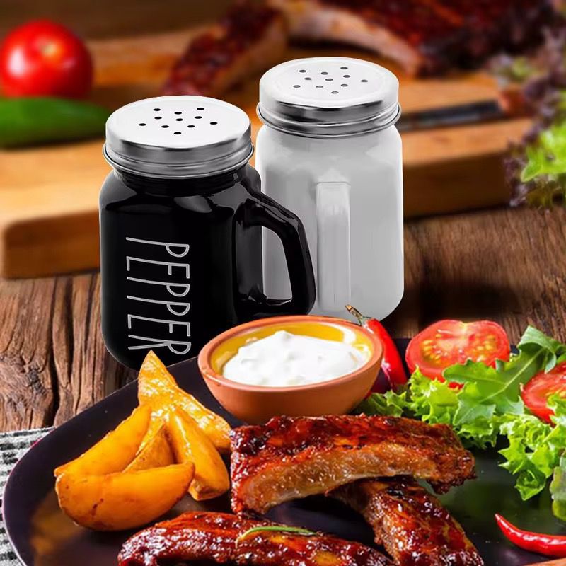 Farmhouse salt and pepper shaker set