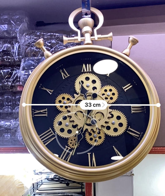Rotating moving gear wall clock
