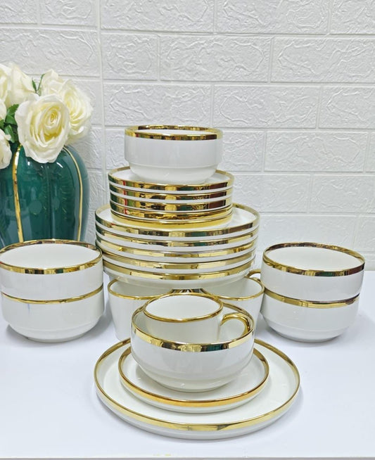 Stackable gold line dinner set