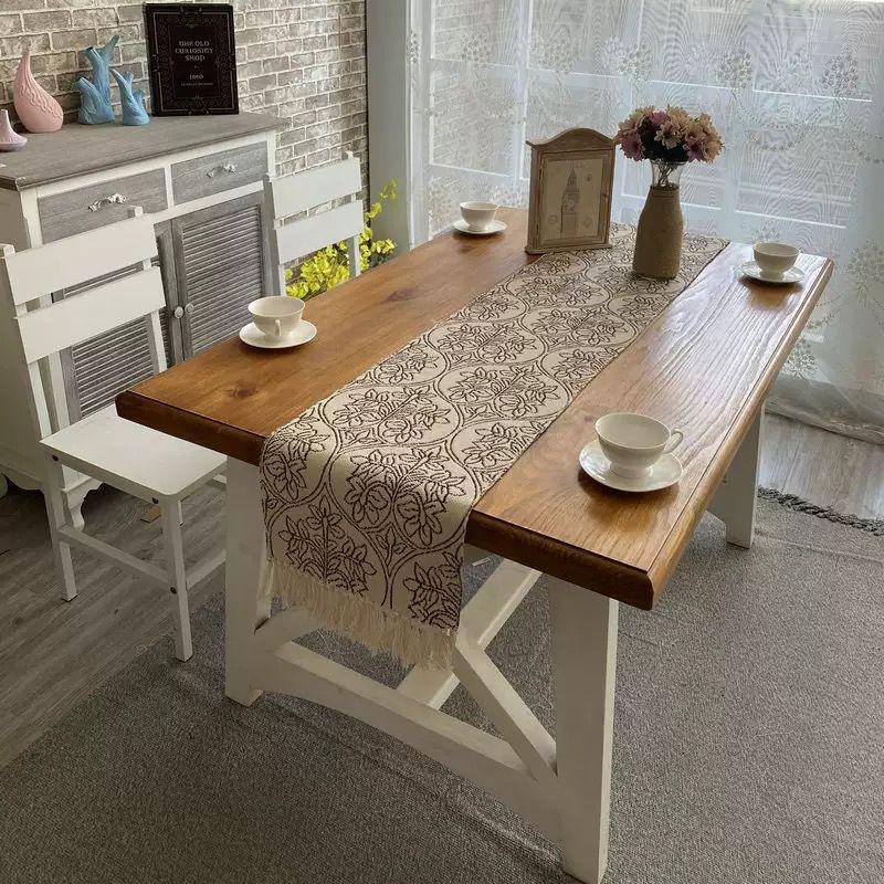 Premium table runner