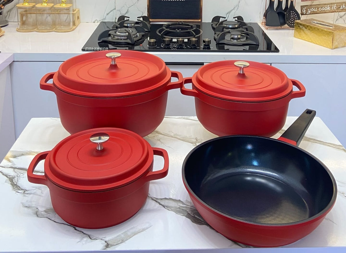 UAKEEN GERMANY
(Vk 21)
7pcs Aluminium Ceramic Cookware set.