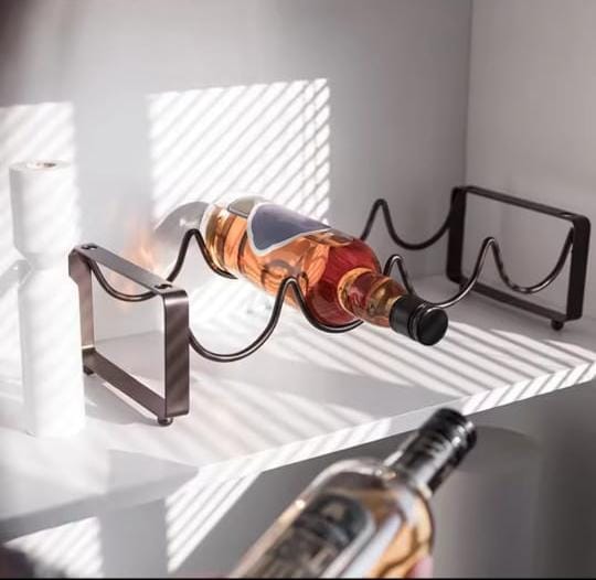 Metallic carbon wine holder.
4slot