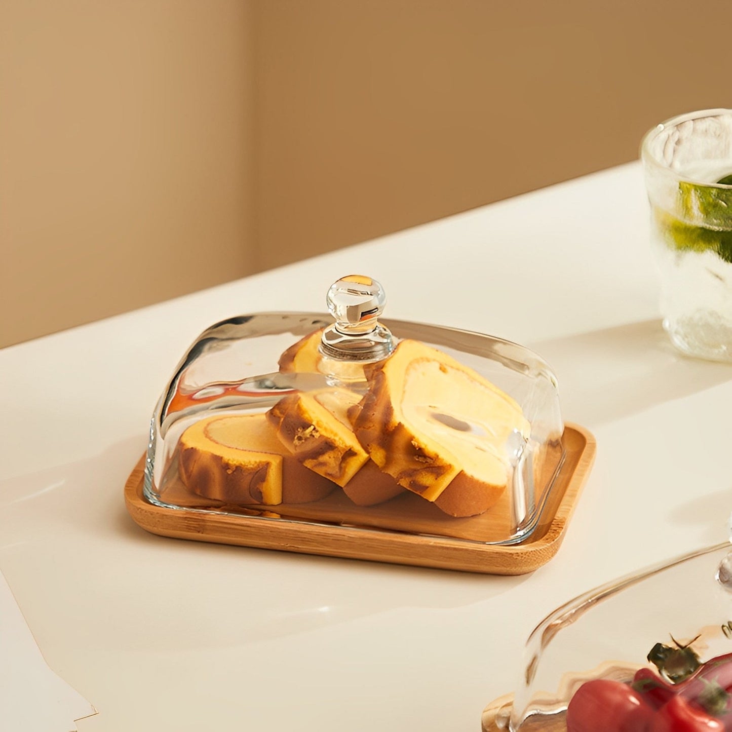 Wooden pizza tray with acrylic cover and knife