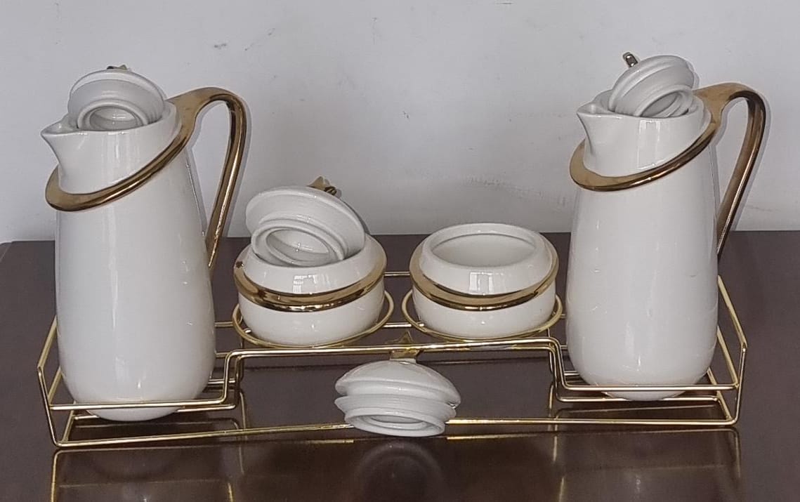 7pc  ceramic golden  set (2 jugs 840ml ; 2 sugar dishes 220ml; air tight lid