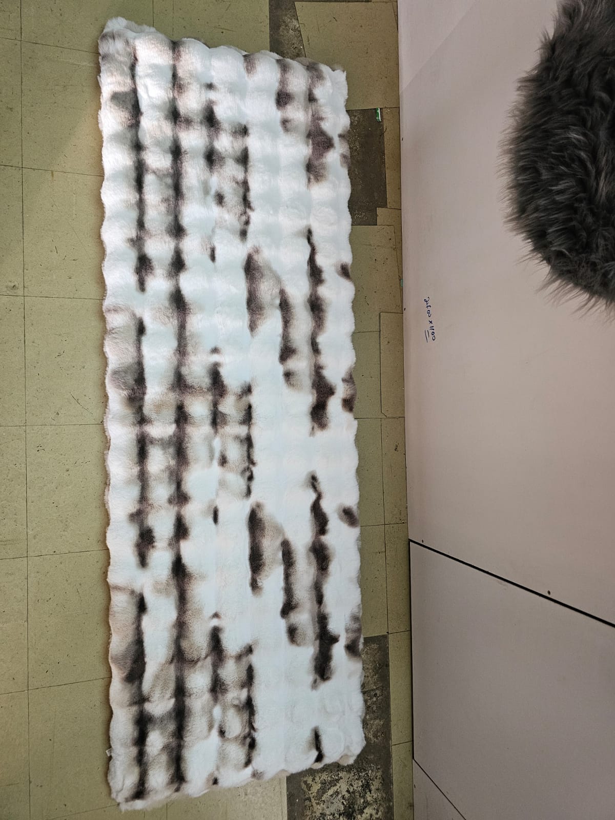 Thickened Bubble Velvet Carpet, Bedroom Bedside Bay Window Mat, Imitation Rabbit Fur Living Room Sofa Floor Mat