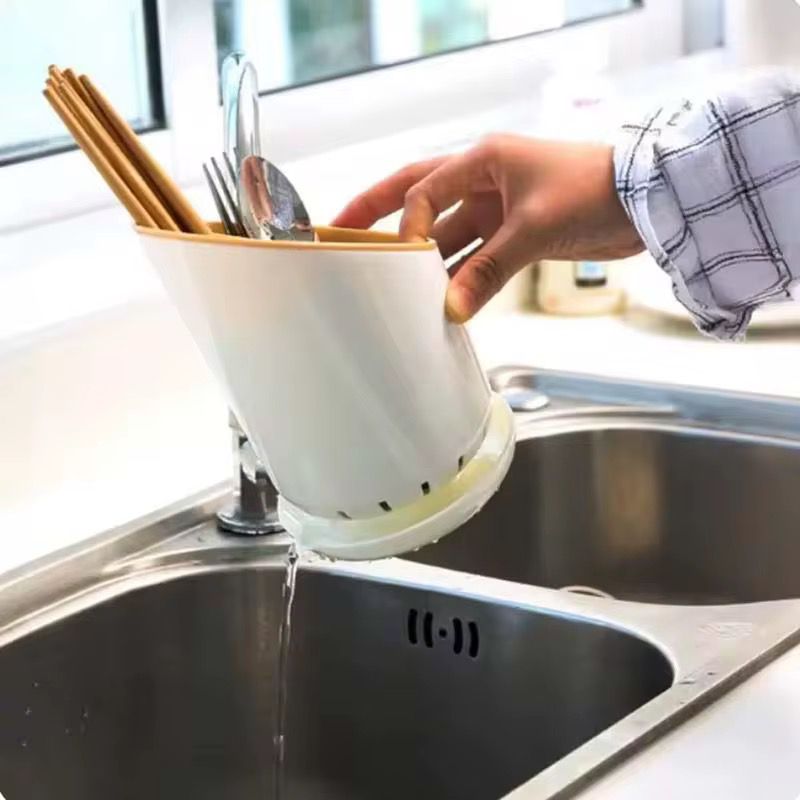 Cutlery drainer and organizer with safe knife slot