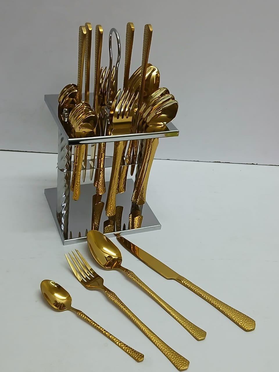 25 pcs Dining glister Astrid cutlery set with stand